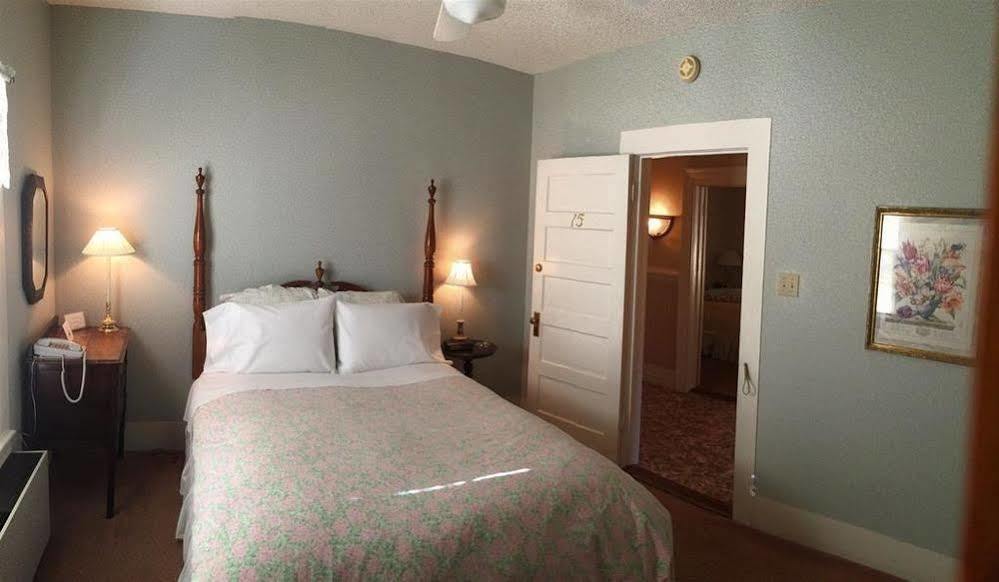 Inn On The River Glen Rose Buitenkant foto